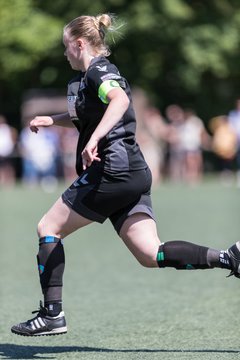 Bild 210 - wBJ SV Henstedt Ulzburg - TuS Rotenhof : Ergebnis: 12:0